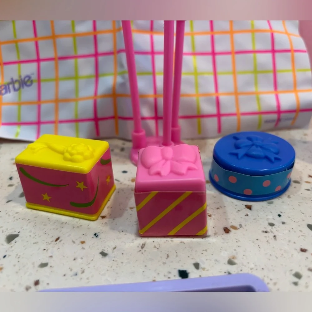 Vintage Barbie Airplane, Birthday‎ and Travel Accessories